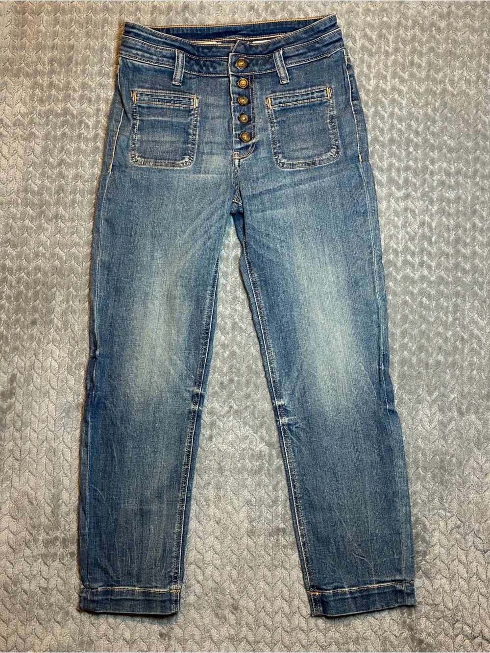 Pilcro Anthropologie Mid-Blue Button-Fly Cropped Jeans Women’s size 27